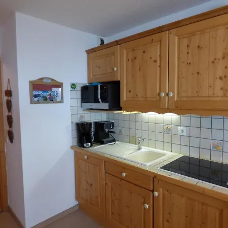 T2 + Coin Montagne, Ideal Familles, Proche Pistes Et Commerces - Garage, Balcon, 6 Pers. - Fr-1-458-142 Apartment *